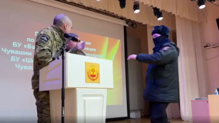 Да он вообще ряженый: Скандал с ветераном СВО в Чувашии принял новый оборот. Сенсация из первых уст