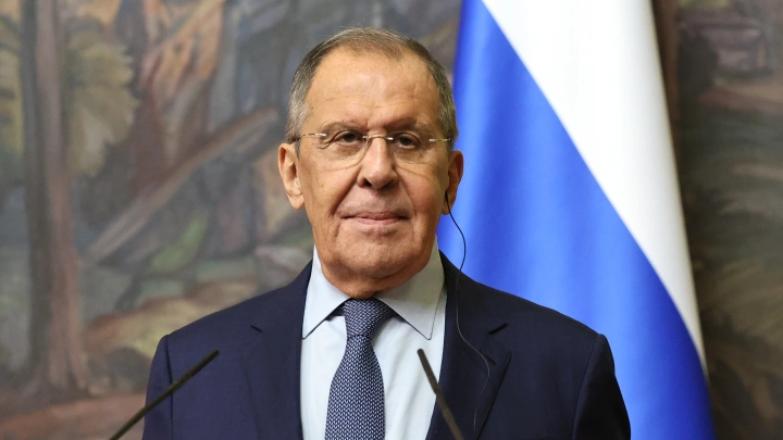 Лавров преподал урок Мерцу: выговор с высоты 22-летнего опыта
