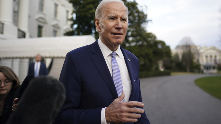 За Россию или против Байдена: Итальянский политолог объяснил бунты в ЕС и США