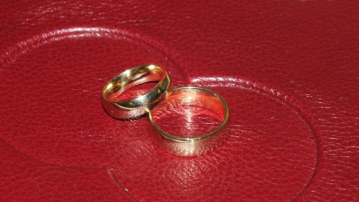 Вас в жизни отфотошопили: Ведущих и участников Давай поженимся обманул Лжедмитрий из Рязани