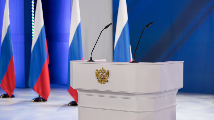 Москва заплатит высокую цену: Глава британской разведки дал интервью в попытке напугать Россию