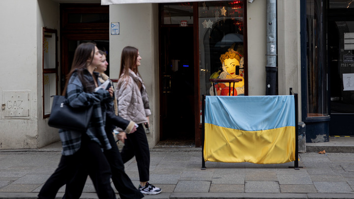 Польский депутат призвал сейм подумать и был наказан. Русские уточнили: В угол не ставили?