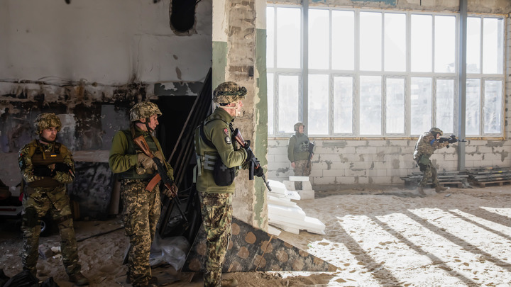 Украинские силовики покинули Херсон в самом начале спецоперации — экс-глава подполья теробороны