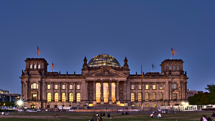 Запад приблизился к пределу идиотизма: Глазьев поднял вопрос выживания