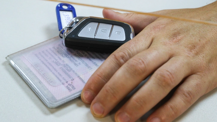Все два слова: Что делать водителю, если забыл взять права? Автоюристы подсказали