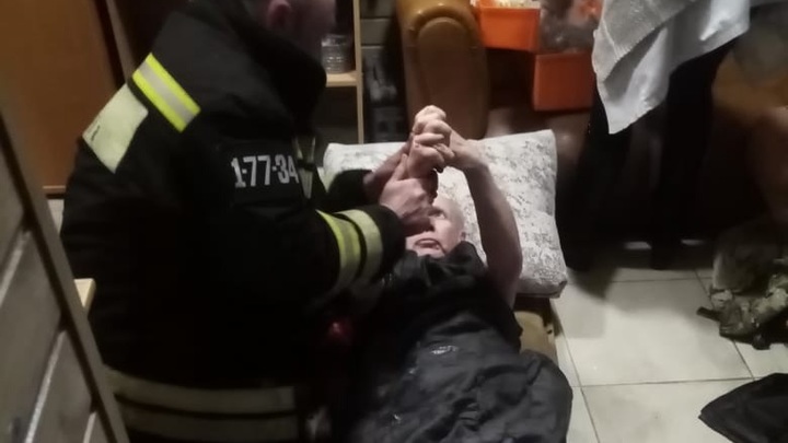 В Ростовской области спасли провалившихся под лёд рыбаков
