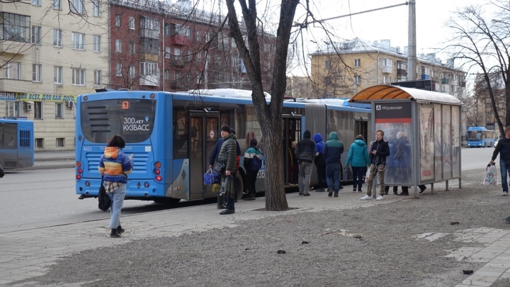 На Радоницу в Новокузнецке до кладбищ будут ходить дополнительные автобусы