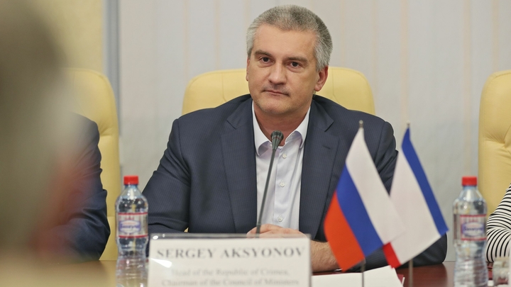 Аксёнов предложил способ снизить время ожидания очереди на въезд из Херсонской области