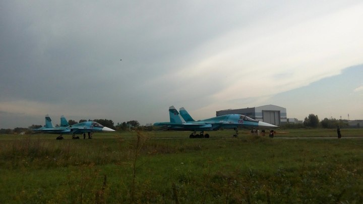 В авиапараде 9 мая в Новосибирске приняли участие два истребителя Су-34