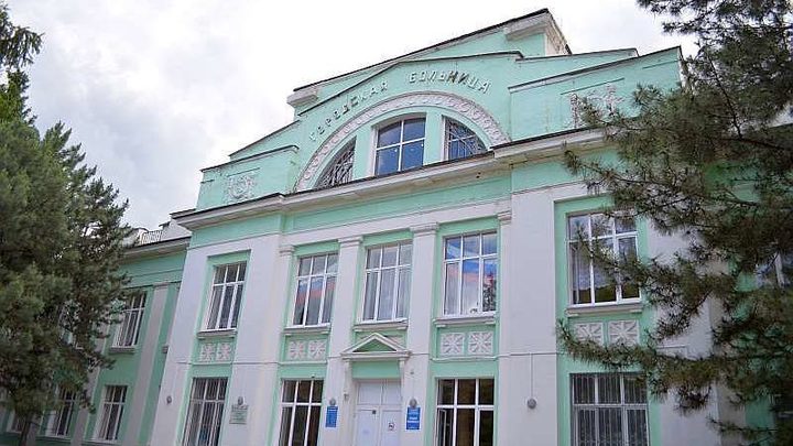 Все койки заняты: Ковидный госпиталь в Шахтах заполнен