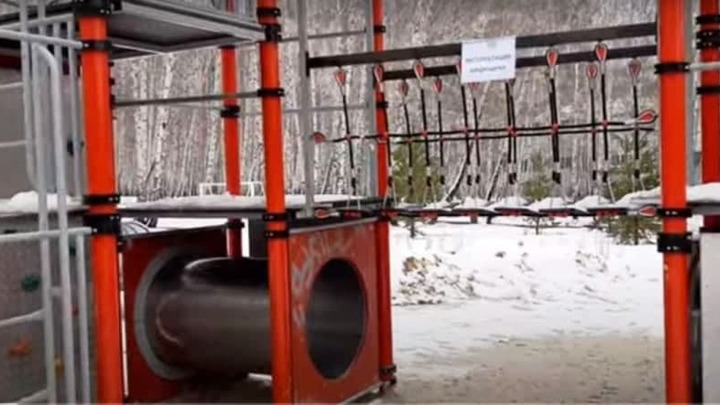 В Челябинске силовики проверяют скандальную историю с детским городком за ареной Трактор