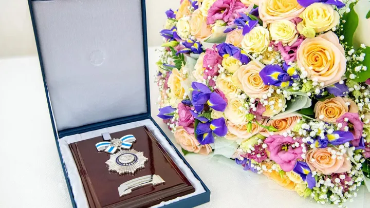 Собянин: 15 многодетных семей Москвы получили почетный знак Родительская слава