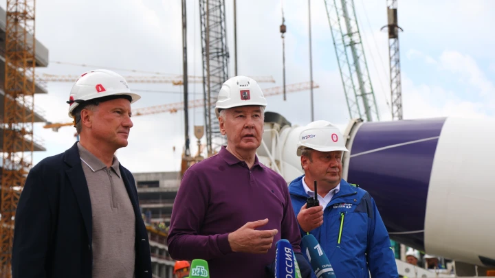 Собянин: К сентябрю 2026 года построим и реконструируем около 120 зданий школ