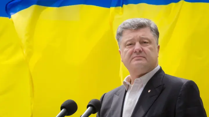 Петр Порошенко*: появилось узкое окно возможностей для Киева начать диалог о мире