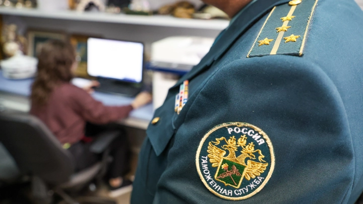 Таможня на Алтае задержала более 700 килограммов украинского шоколада