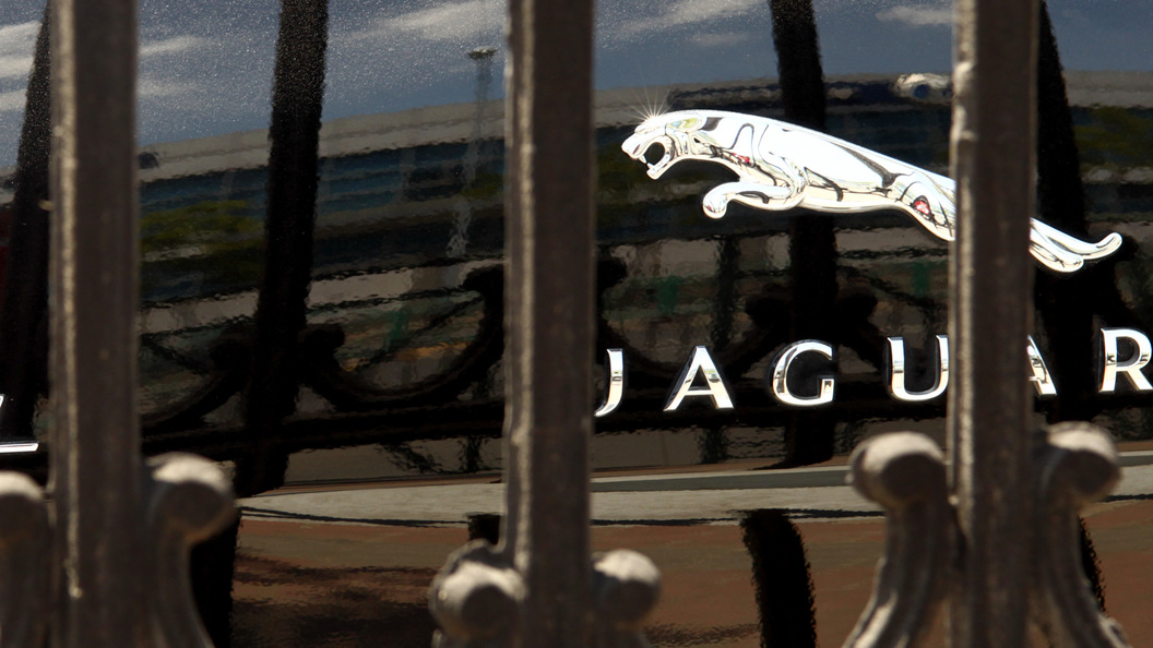 Jaguar показал публике свой ответ Mercedes-AMG S63 Jaguar показал публике свой ответ Mercedes-AMG S63