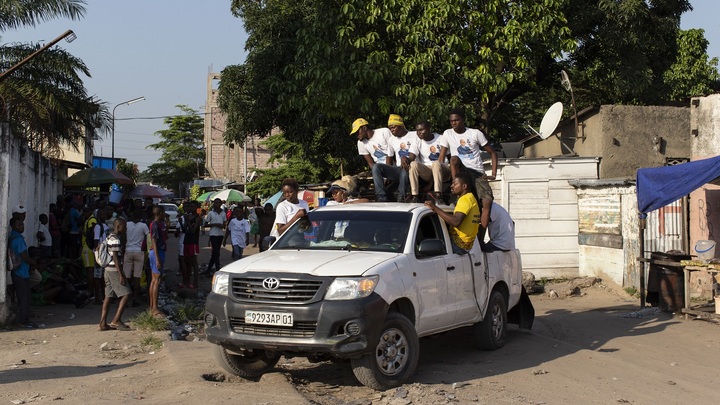 Шито белыми нитками: Журналист сообщил о кознях Макрона из-за визита Си