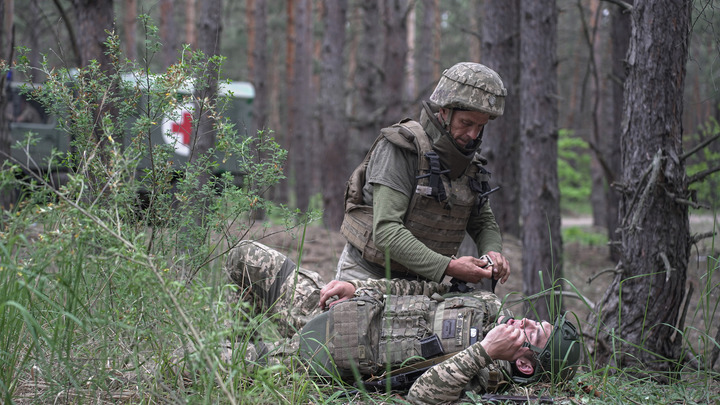 Украинские боевики жалуются на тяжелое положение из-за наступающих на Красный Лиман русских
