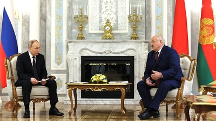 Путин в шутку пожалел о том, что на месте Зеленского не сидит Лукашенко