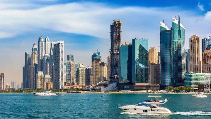 В Дубае силы ПВО сбили иранскую ракеты над отелем Atlantis The Royal