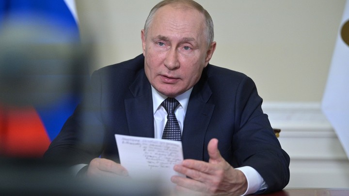 Путина после слов о недопустимости смены пола у детей позвали в лидеры консерваторов США