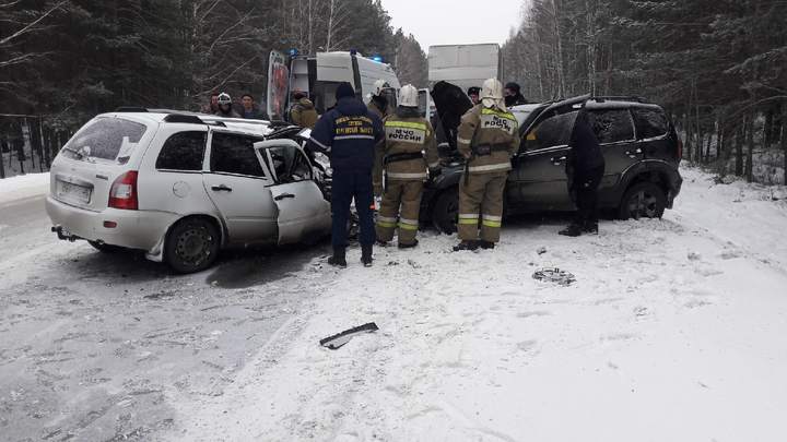 В Курганской области на трассе Курган-Шадринск произошло лобовое ДТП