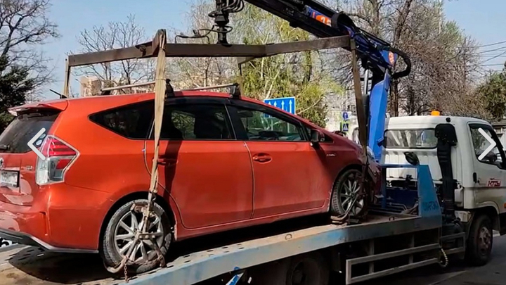 За неделю в Краснодаре эвакуировали более 300 машин