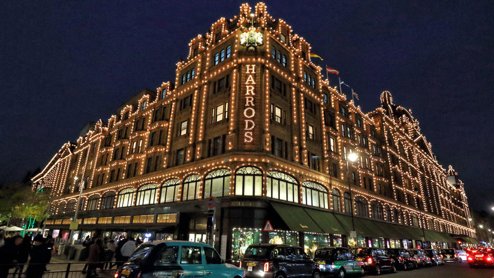 Британские богачи показали роскошную жизнь после окончания карантина