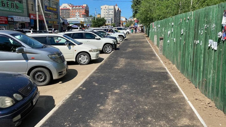 Сапожников распорядился о демонтаже деревянного настила напротив ТЦ Город мастеров в Чите