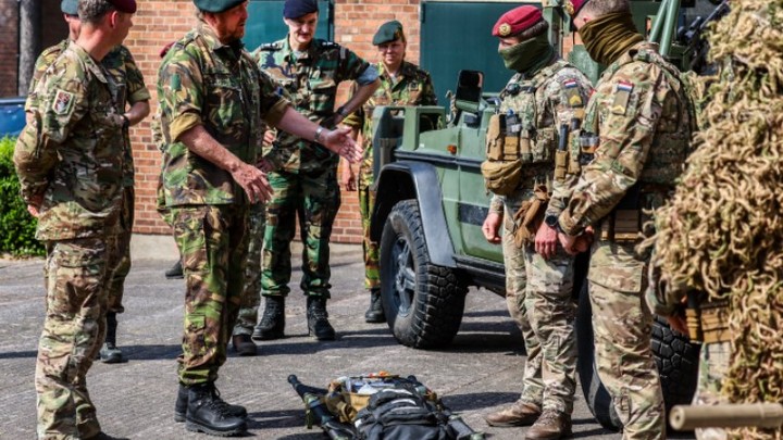 New Yorker: Переброска оружия НАТО к русским границам - ошибка