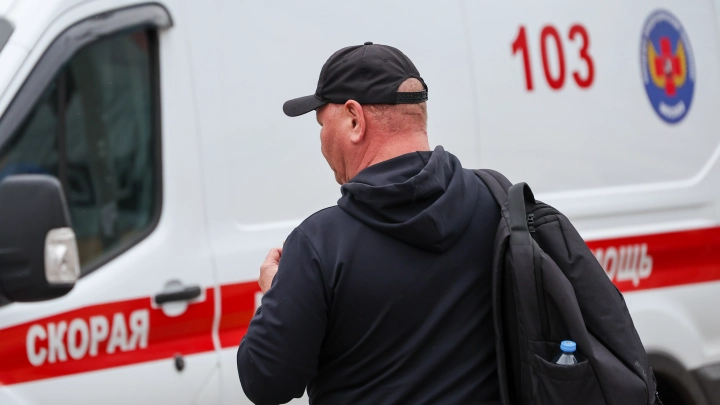 На видео, где Газель протаранила толпу в Астрахани, разглядели странное: Светофор переключался неожиданно