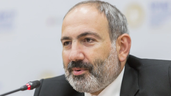 Остался только страх. Пашинян хочет ударить по Москве, но удавка сдерживает