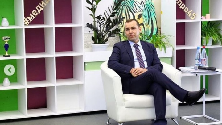 Шумков рассказал курганцам, почему не нужно уезжать из России