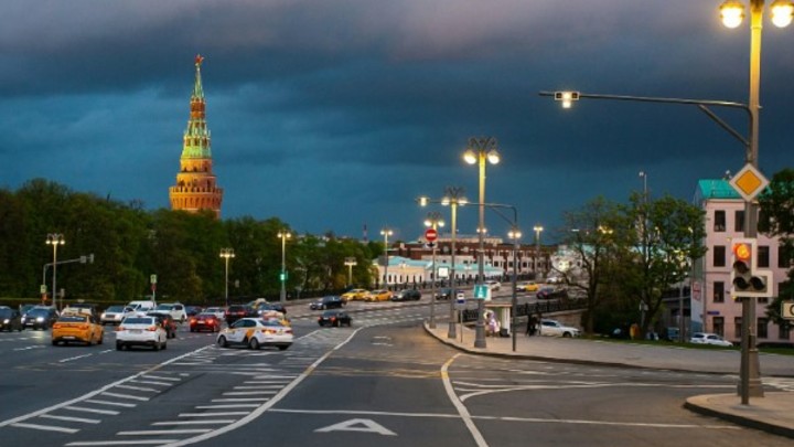 Украинский журналист Гордон* оправдался за квартиру в центре Москвы с видом на Кремль