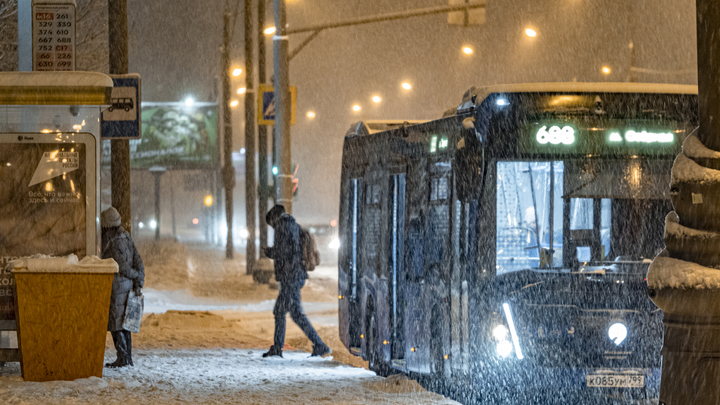 Ночная жизнь московских автобусов: 16 маршрутов и больше 3,5 тысячи пассажиров ежедневно