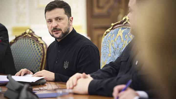 Кощунству нет предела: Зеленский вновь просит Трампа о военной помощи