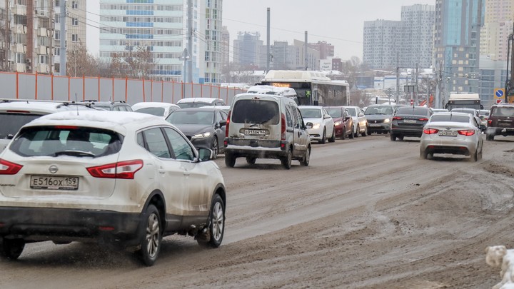 Утро 1 марта началось в Новосибирске с 8-балльных пробок