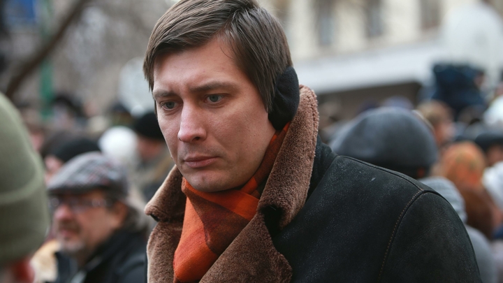 Совершенно невиновный: Гудков вступился за позировавшего с отрезанной женской рукой Бакшеева