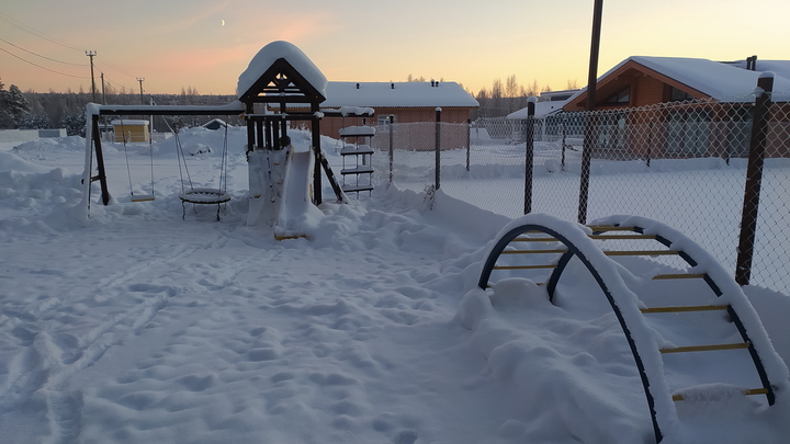 Снова сообщения о минировании: В Красноярске эвакуировали все детские сады