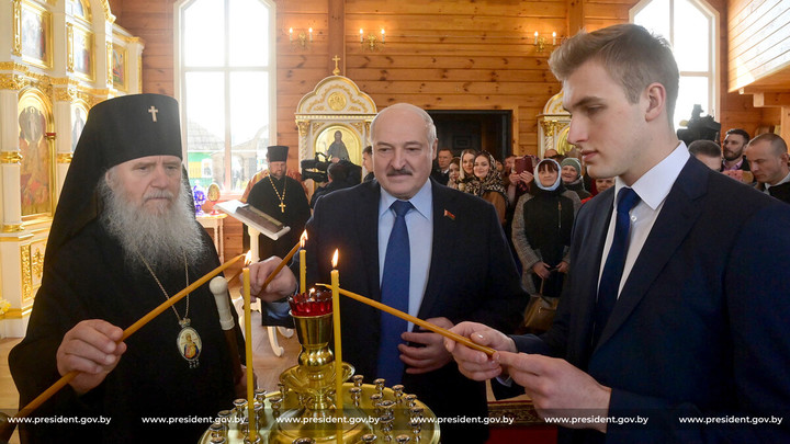 Лукашенко заявил, что в мире нет более преданных священников, чем в Белоруссии