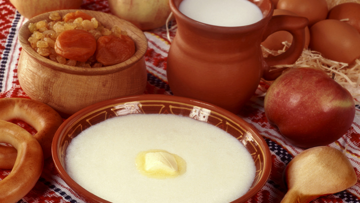 Избавляет от голода на часы: Медики рассказали, какие каши помогут похудеть