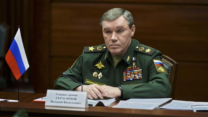 Шойгу назначил руководить спецоперацией на Украине генерала Герасимова