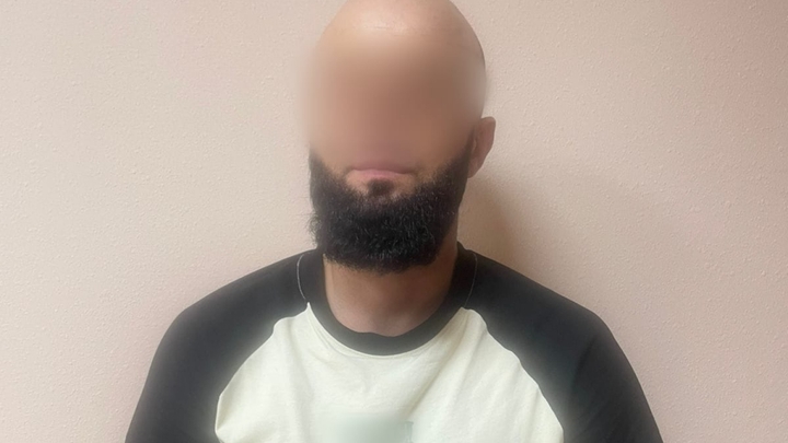 В Краснодаре задержали бородача, угрожавшего журналистам после замечания о неправильной парковке