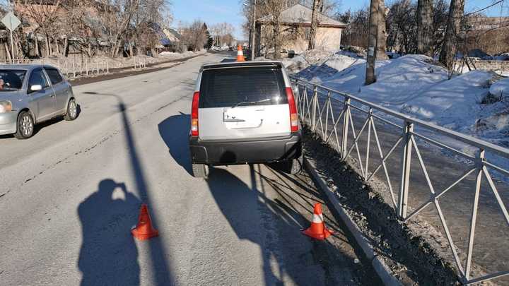 Два ребёнка попали под колёса автомобилей в Новосибирске