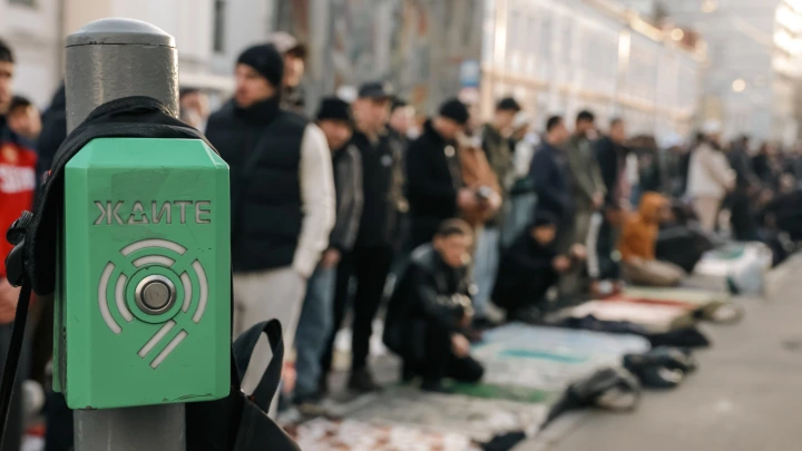 Армия джихадистов на улицах: Православные священники бьют тревогу из-за мигрантской угрозы