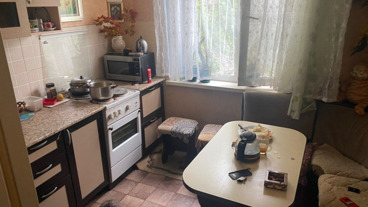 Семейная пара организовала в Челябинске притон, в котором баловались запрещёнкой