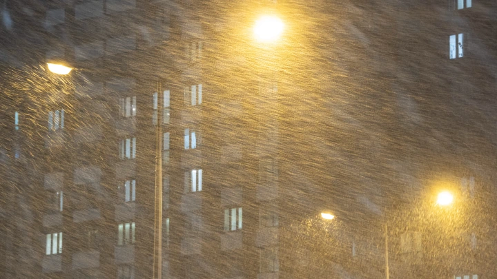 Жителей Новосибирской области предупредили о резком похолодании и гололедице