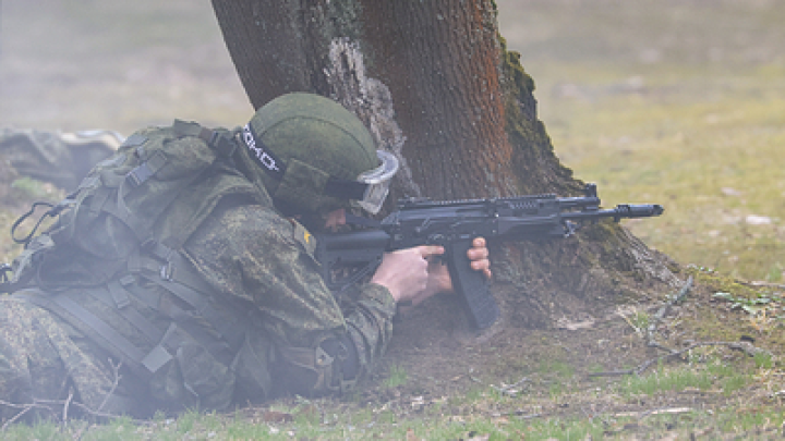 Командир медвзвода «Корж» при выполнении боевой задачи спас 24 раненых солдат
