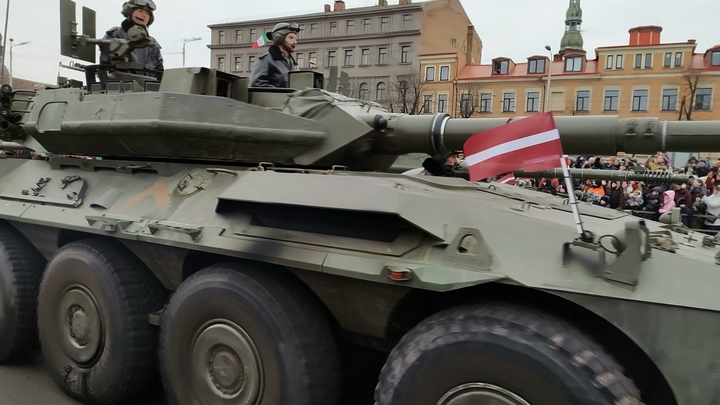 Мост из Литвы в Калининградскую область перекрыли «зубами дракона»