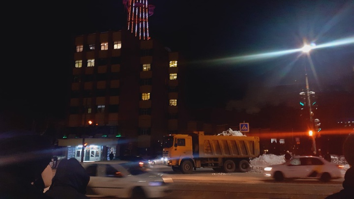 Ледяной дождь и гололёд: нижегородцам стоит опасаться пробок и дня жестянщика 22 ноября